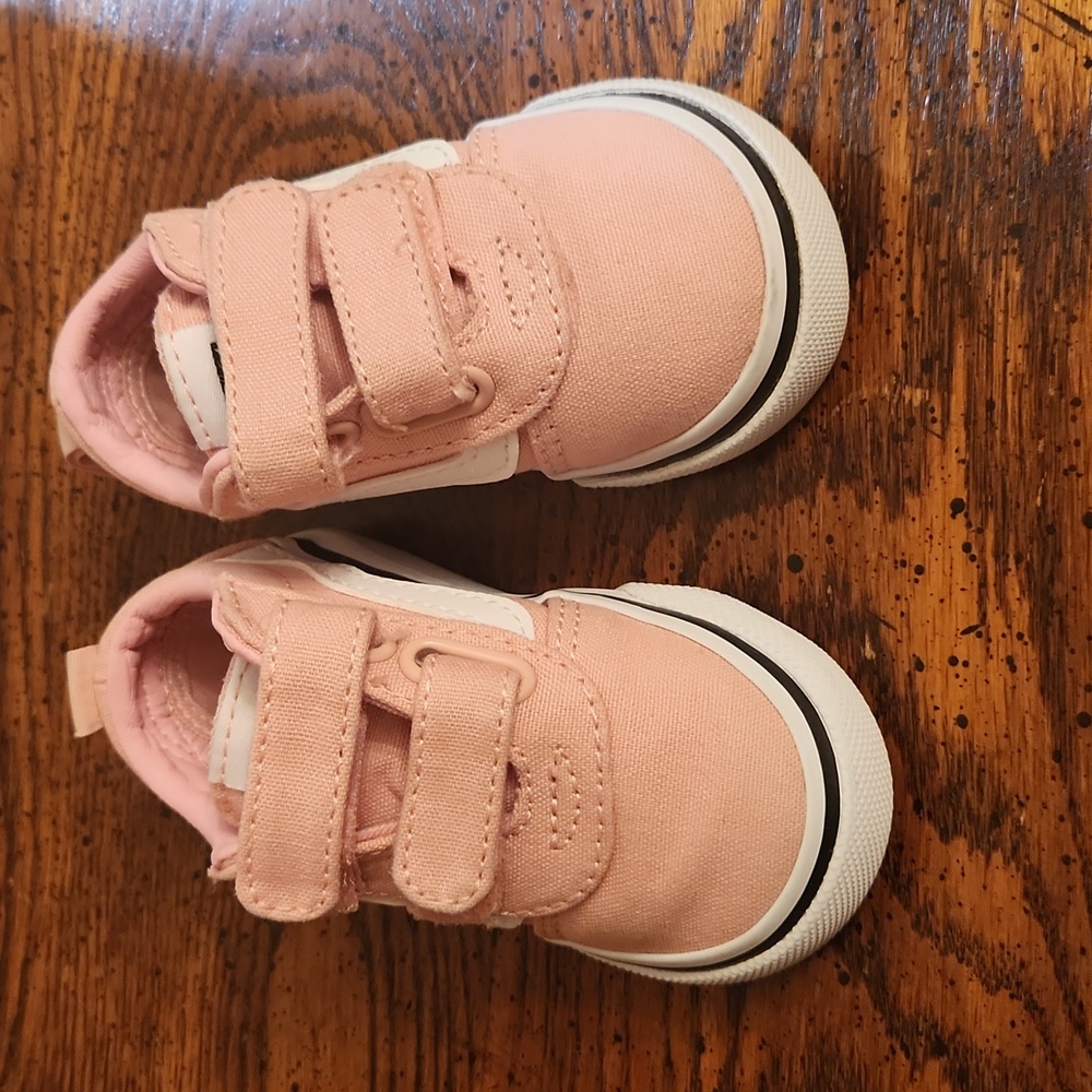 Toddler shoes